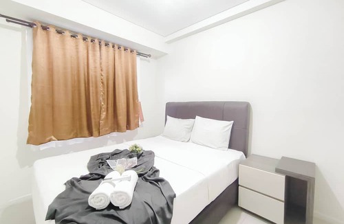 Bandung Apartment | White Tone 1Br For 2 Pax At Parahyangan Residence