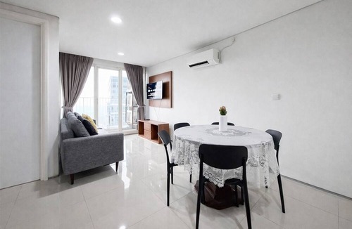 Serpong Apartment | Comfy White 2Br For 3 Pax At Tuscany Residence