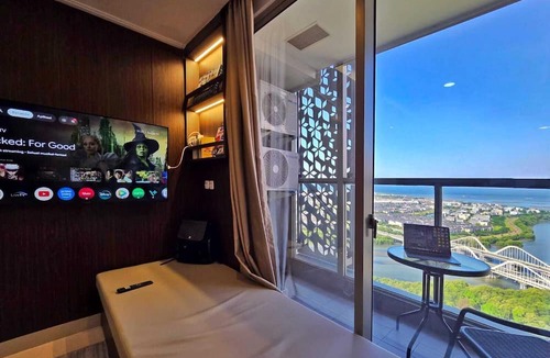 Pantai Indah Kapuk Apartment | By The Sky By SanLiving - 3BR - PIK