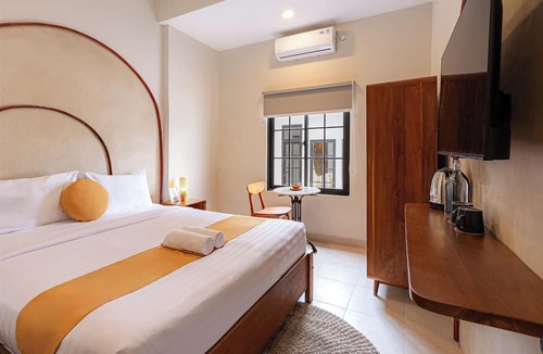 Bukit Hotel | Cove Chara
