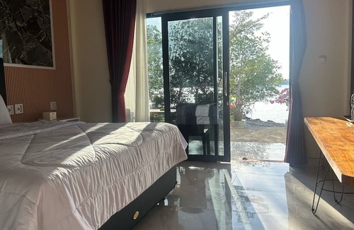 Sumbawa Hotel | Hotel Villa Beach Transit 2