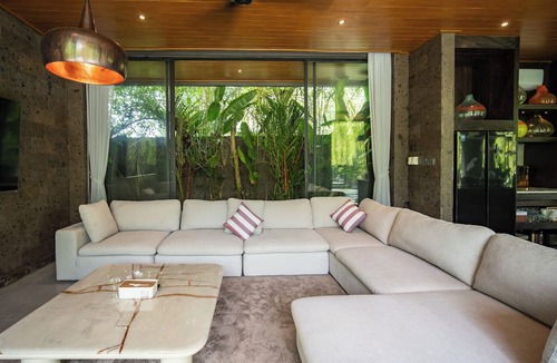 Batuan Villa | Kelapa Luxury Villa