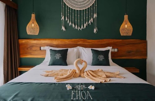 Beraban Hotel | EHOA NYANYI BEACH Boutique Hotel