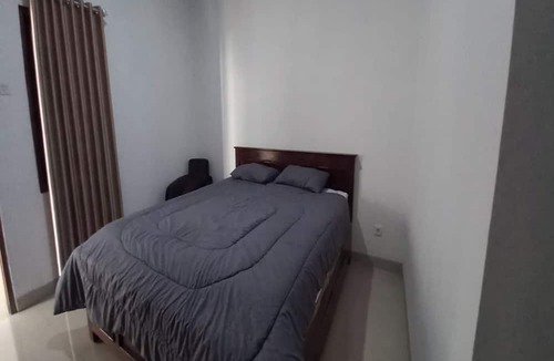 Banaran Hotel | OYO 95108 Nareswari Homestay Syariah