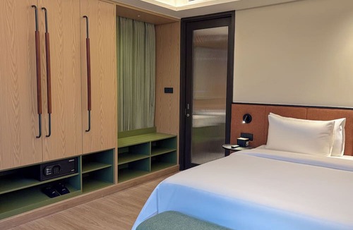 South Tambun Hotel | ARTOTEL Living World Grand Wisata Bekasi
