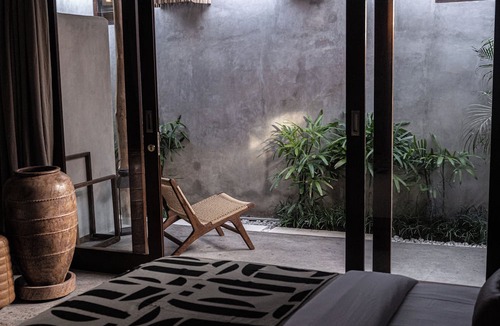 Batu Bolong Hotel | Kano Twin