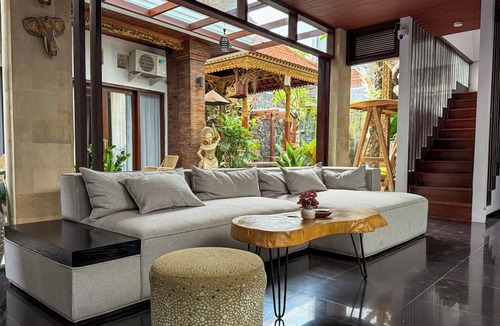 Sunset Road House | Rahayu Guest House Seminyak