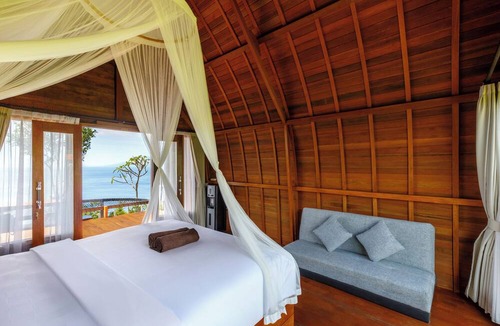 Penida Island Hotel | Eco-tourist Dream Beach Cliff Villas