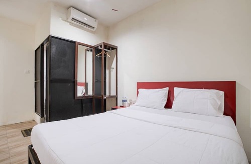 Tanjung Uncang Hotel | Collection O near Fanindo formerly Sena Inn