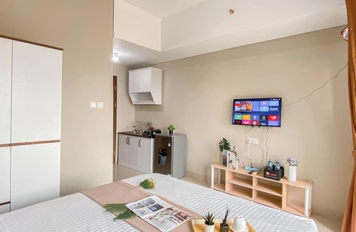 Kedungmanggu Apartment | Neutral Minimalist Studio Apartment At Lrt City Sentul - Royal Sentul Park