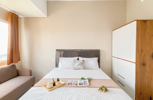 Kedungmanggu Apartment | Neutral Minimalist Studio Apartment At Lrt City Sentul - Royal Sentul Park