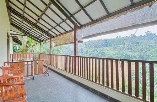 Megamendung Hotel | GG House Happy Valley