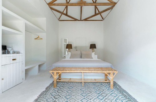 Pecatu Hotel | RIA ULUWATU Tropical Chic Hotel