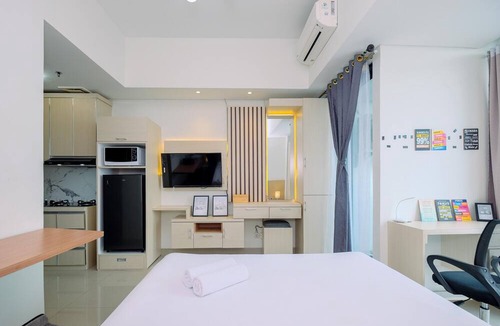 South Tambun Apartment | Cozy Stay Studio At Lrt City Bekasi Apartment