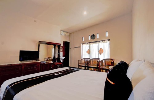 Malang Hotel | OYO 94767 Griya Djati Syariah 1