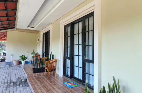 Malang Hotel | Pondok Indah At Teluk Asmara Beach