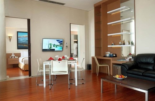 Laweyan Hotel | Megaland Hotel