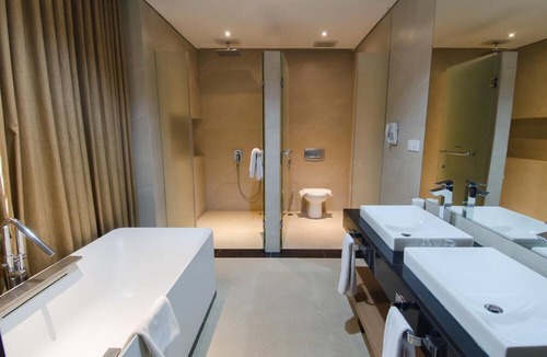 Laweyan Hotel | Megaland Hotel