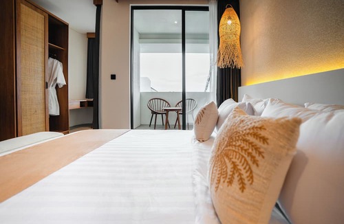 Batu Bolong Hotel | NOVO CANGGU