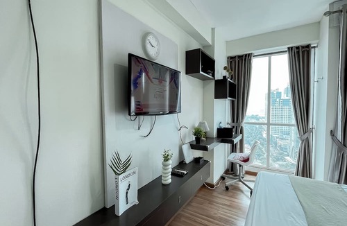 Kayu Putih Apartment | Neat Studio Room At Tifolia Apartment