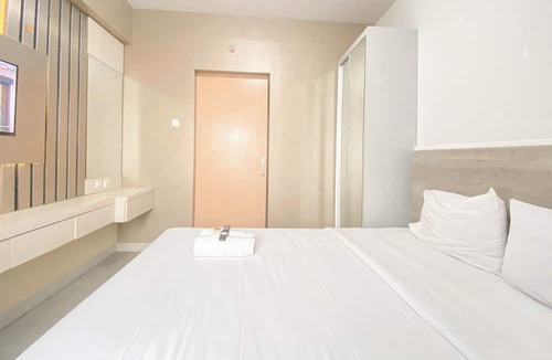 Jatingaleh Apartment | Well Furnished Studio At The Alton Apartment