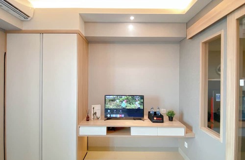 Pondok Aren Apartment | Nice And Elegant Studio At Bintaro Embarcadero Apartment