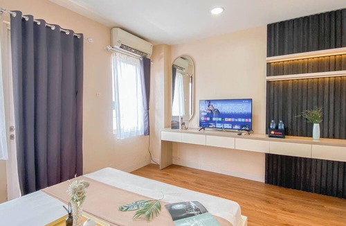 Citaringgul Apartment | Warm and Cozy 1BR without Living Room at Sentul Tower Apartment