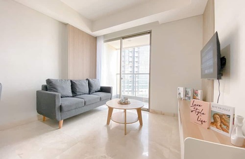 Pantai Indah Kapuk Apartment | Fully Furnished and Elegant 2BR at Gold Coast Apartment PIK