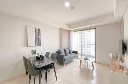 Pantai Indah Kapuk Apartment | Fully Furnished and Elegant 2BR at Gold Coast Apartment PIK