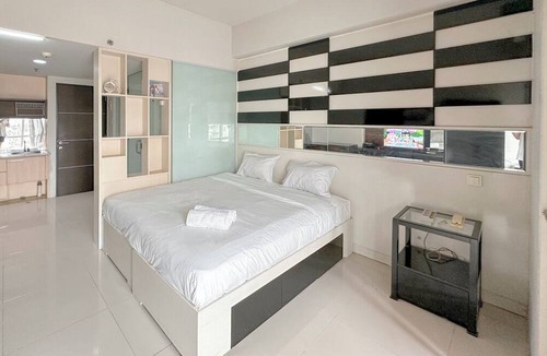 Siwalankerto Apartment | Minimalist and Cozy Studio at The Square Surabaya Apartment