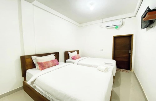 Sipura Island Hotel | Bujai Mentawai Griya Hotel
