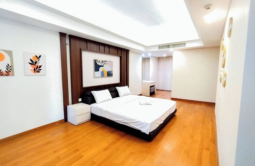 Surabaya Apartment | 2Br Luxurious And Spacious Apartment At One East Penthouse Residence