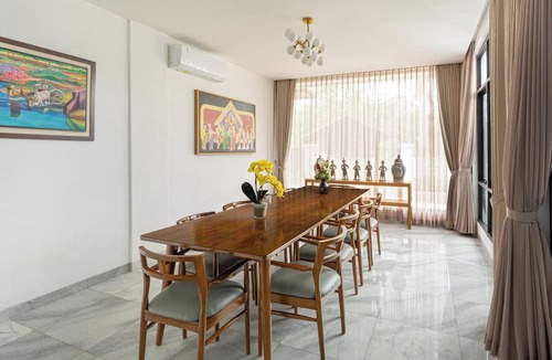 Pondok Gede Hotel | Svarnabumi Hotel