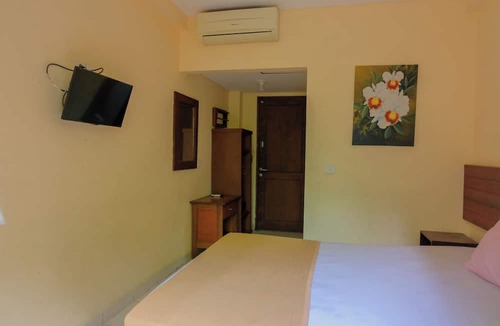 Diponegoro Hotel | Hotel Damai