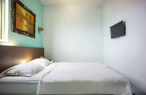 Makassar Hotel | Hotel O Makassar near Losari Beach formerly Ocean View Hotel
