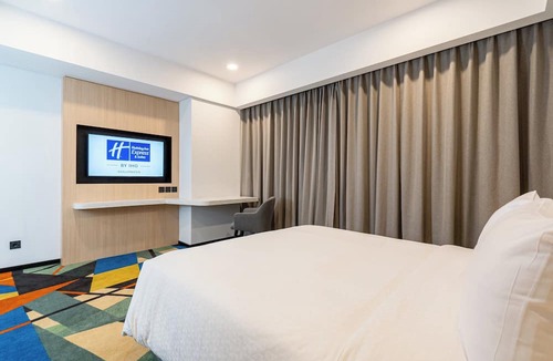 Banjarmasin Hotel | Holiday Inn Express & Suites Banjarmasin by IHG