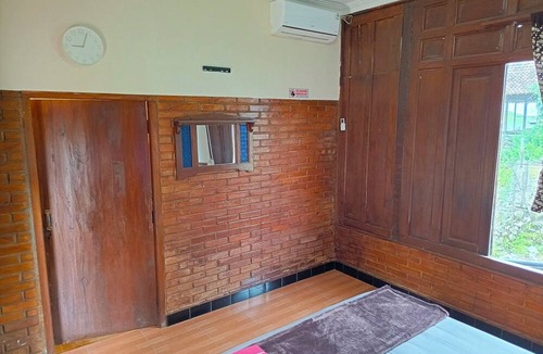 Wonosari Hotel | Karlie Inn