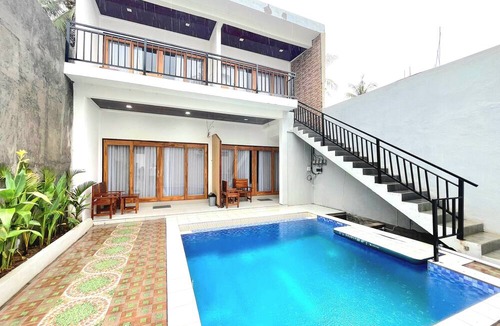 Kuta Hotel | NeNa Eat and Sleep Kuta