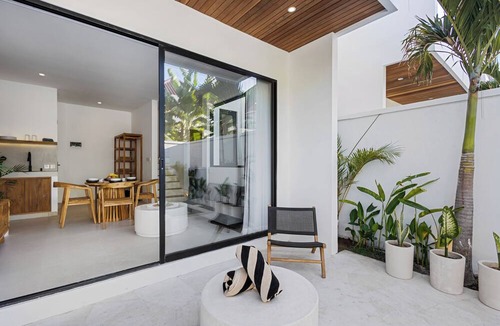 Seminyak Hotel | White Residence - Art & Boutique Suites