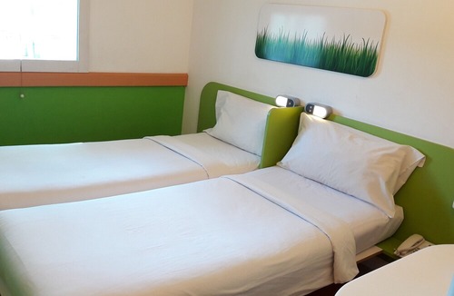 Biringkanya Hotel | ibis budget Makassar Airport