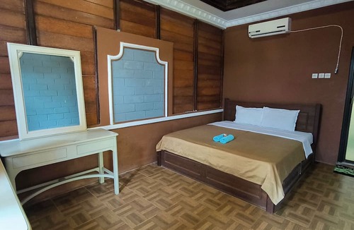 Karimunjava Hotel | Sunrise Sea Hill Cottages