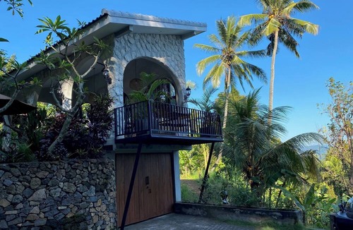 Banjartegehe Hotel | Mayong Bali Villa and Hostel