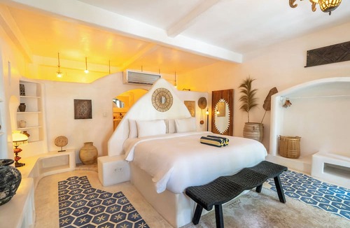 Jimbaran Hotel | La Santa Rosa