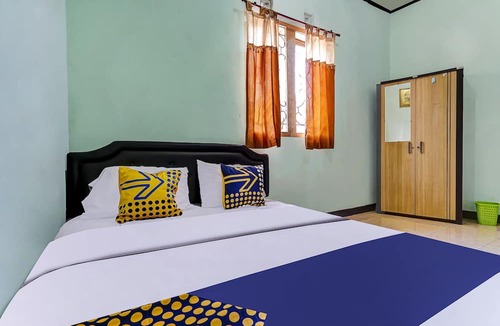 Cileunyi Hotel | SPOT ON 91159 Kost Putrana Syariah