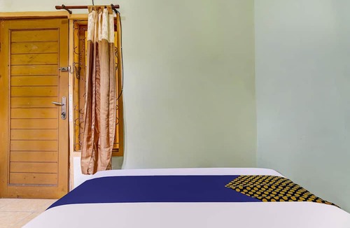 Cileunyi Hotel | SPOT ON 91159 Kost Putrana Syariah