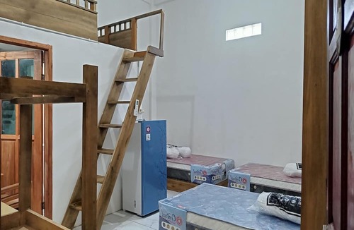 Somba Opu Hotel | Hotel O Melros Place Homestay
