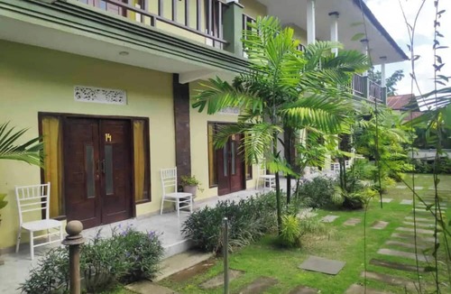 Mengwi Hotel | OYO 94014 The Sanya Homestay