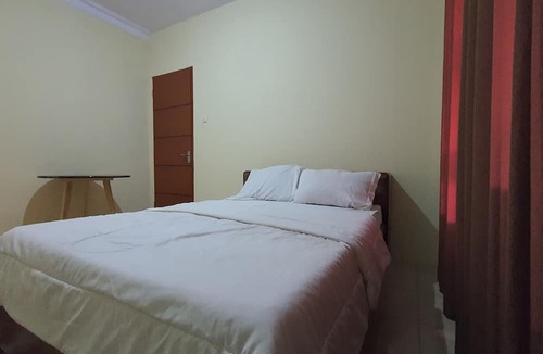 Tetebatu Hotel | Hotel O Kost Takalar Near Polsek Mappakasunggu (Mapsu)