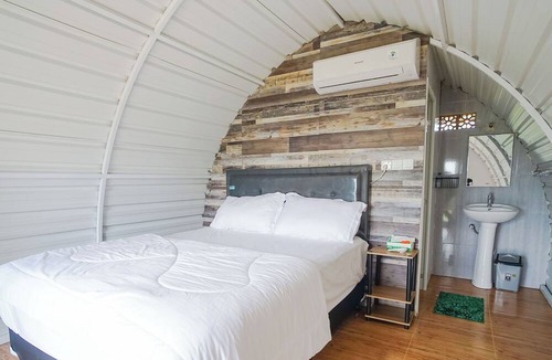 Pupuan Hotel | Rainbow Glamping