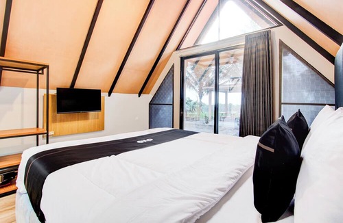 Pakem Hotel | Capital O 93882 The Pondok Palma Villa & Resto